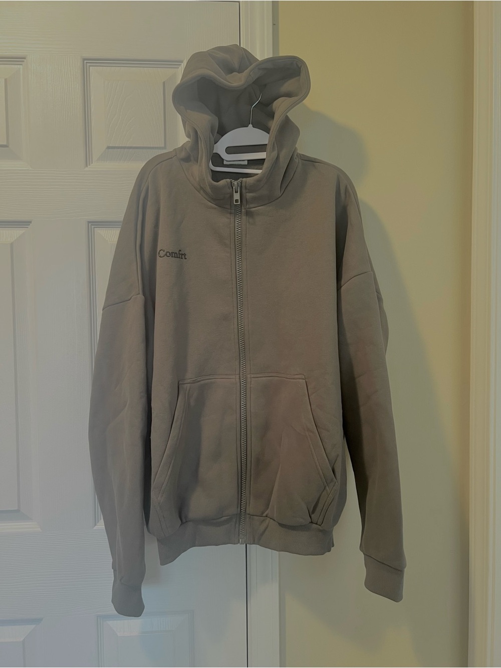 Comfrt Cloud Zip Hoodie